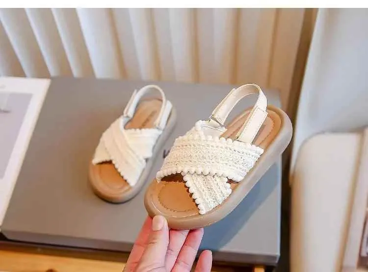 Children's Casual Shoes: Cross Pattern Sandals for Girls - TSS304