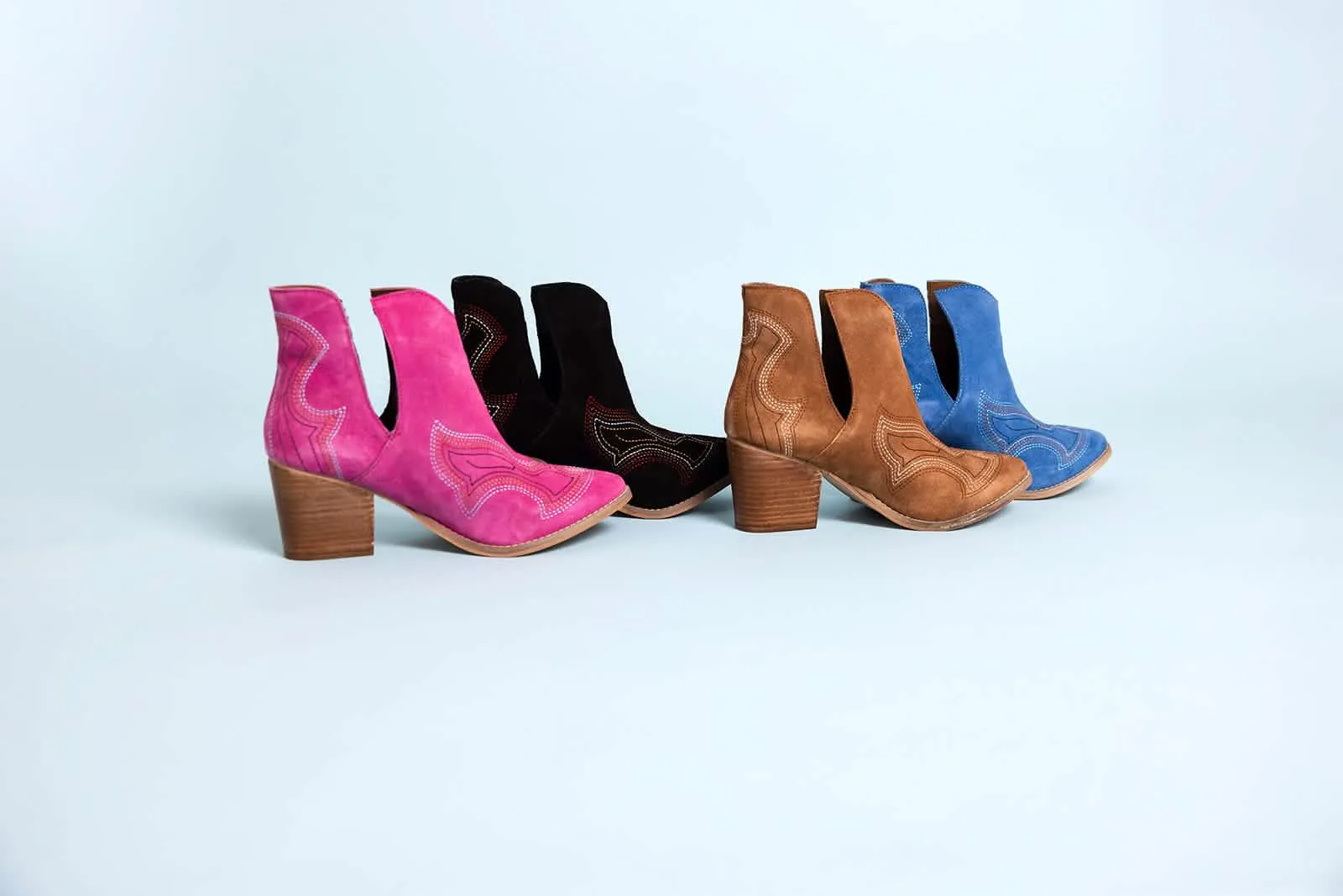 Magenta Journee Western-Inspired Ankle Booties - Chic Comfort for Every Occasion