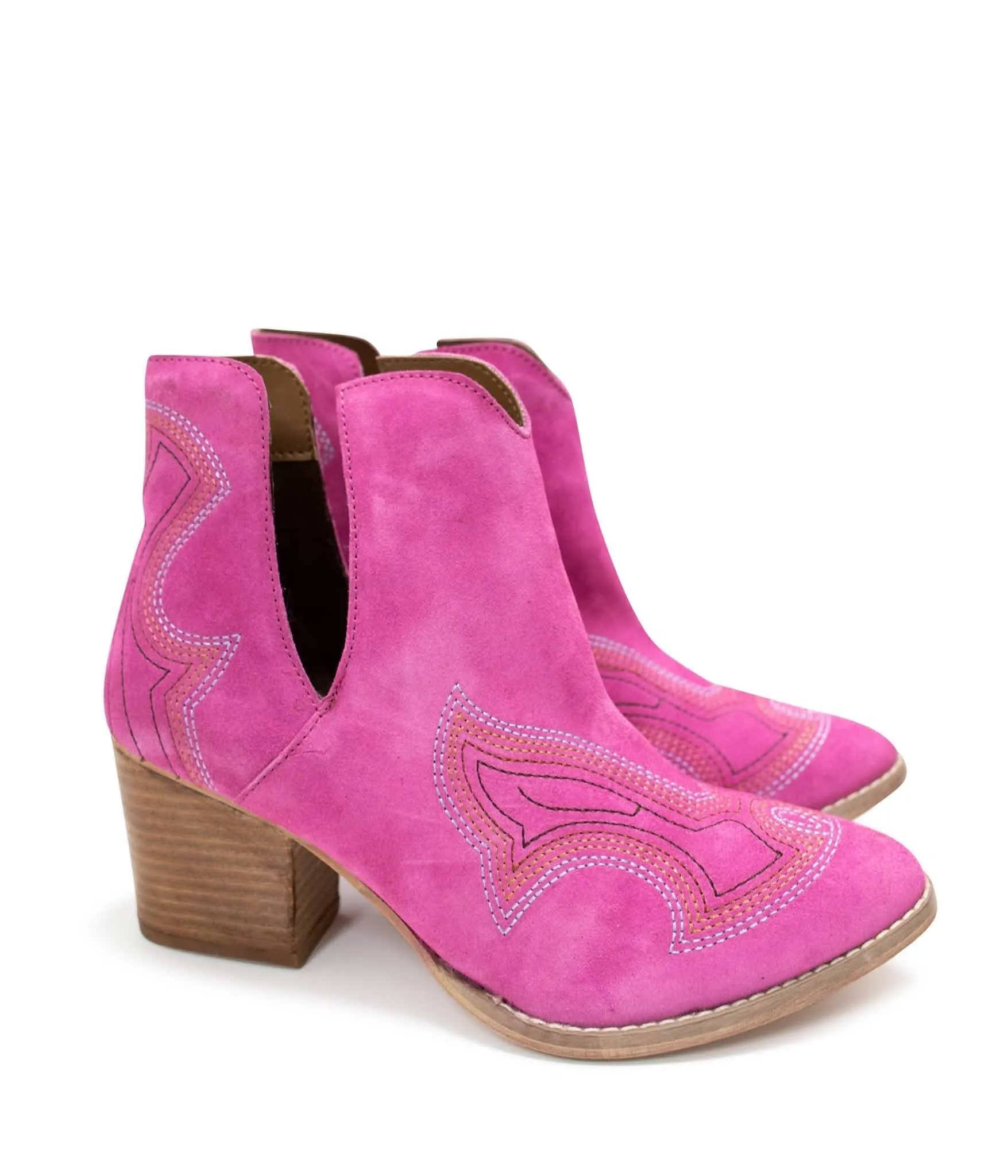 Magenta Journee Western-Inspired Ankle Booties - Chic Comfort for Every Occasion